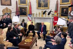 «Χρειαζόμαστε άλλον ηγέτη»: «Πόρτα εξόδου» στον Ζελένσκι δείχνουν Αμερικανοί αξιωματούχοι
