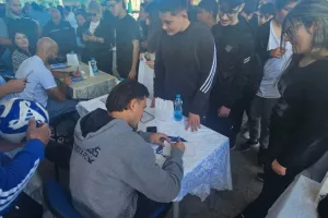 Στο Γυμνάσιο Αγίου Αντωνίου... με Παρούτη (Φώτος)