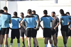 Φουλάρει... για Παραλίμνι (Φώτος)