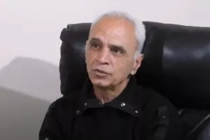 "Περαστικά και σιδερένιος Ανδρέα Κανάρη"