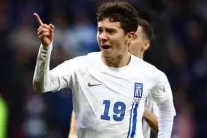 Καρέτσας: Σκάουτ των κορυφαίων ομάδων της Premier League ήταν στο Χάμπντεν Παρκ