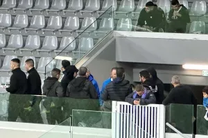 (ΦΩΤΟΣ kerkida) Ξανά με τον κόσμο στο πλευρό του ο Απόλλων