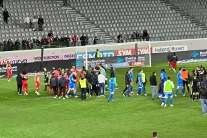 Ένταση μετά το τελικό σφύριγμα (φώτος)