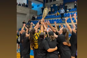 To σήκωσαν τα κορίτσια της ΑΕΛ (βίντεο)