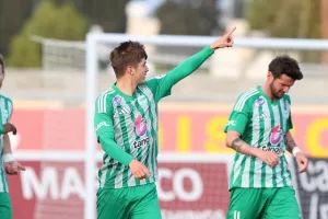 ΕΝΠ-Άρης: Πέρασε από το Παραλίμνι και συνεχίζει την καταδίωξη (φώτος)