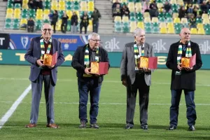 ΑΕΚ - Ομόνοια 29Μ: Έστω και δύσκολα, πήρε το ζητούμενο και μείωσε στο - 7! (φώτος)