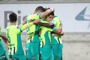 ΑΕΚ - Ομόνοια 29Μ: Έστω και δύσκολα, πήρε το ζητούμενο και μείωσε στο - 7! (φώτος)