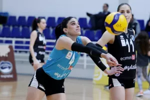 (Φώτος) Η απονομή τροπαίου στην Ολυμπιάδα