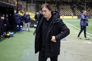 "Αν πρέπει να παραμείνει το ξέρει η διοίκηση…"