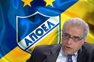 Mεσάνυκτα Παρασκευής- Ανάρτηση Κρις που γεννά... ερωτηματικά!