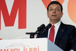 Ιμάμογλου: Το πρώτο μήνυμα μετά την προφυλάκισή του - «Μην χάνετε την ελπίδα σας, δεν λυγίζω»