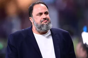 Μαρινάκης: “Αλλοιώνονται οι συνθήκες του αγώνα σε πλαστικά τερέν, εμείς θα προκριθούμε”