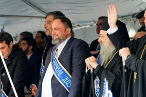 Τιμώμενος τελετάρχης της παρέλασης στο Μανχάταν ο Μαρινάκης