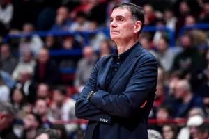 Μπαρτζώκας: “Αύριο θα μπουν 12-13 άτομα, σε αυτούς συμπεριλαμβάνεται και ο Μόουζες Ράιτ”