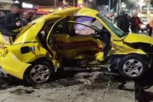 Ελεύθερη με «βραχιολάκι» η 22χρονη για το δυστύχημα με τον νεκρό οδηγό ταξί