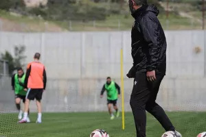 (Φώτος) Δουλειά... για Ανόρθωση