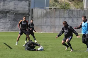 (Φώτος) Δουλειά... για Ανόρθωση