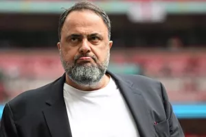 Διακόπτει προσωρινά την εμπλοκή του στη Νότιγχαμ Φόρεστ ο Μαρινάκης