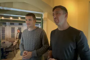 "Η ομάδα αποδίδει πολύ καλό ποδόσφαιρο/Έχει γίνει απίστευτη προσπάθεια"
