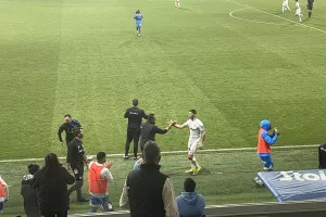 (Φώτος/Βίντεο kerkida): Το respect σε Κούσουλο από Απολλωνίστες-Σωφρόνη