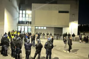 Δύο συλλήψεις πριν το Ανόρθωση - ΑΠΟΕΛ/Ναρκωτικά και ρόπαλο στην κατοχή τους