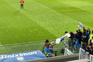 (Φώτος Kerkida) Μοίρασε... χαρά ο Μπολί!