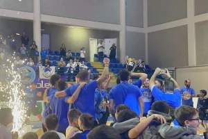 (BINTEO Kerkida/Φώτος) Η απονομή στον Παφιακό