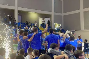 (BINTEO Kerkida/Φώτος) Η απονομή στον Παφιακό