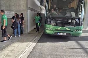 (Φώτος Kerkida) Η άφιξη ΑΕΚ και Ομόνοιας στην ''Αρένα''
