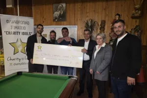 Το Charity Idols δίπλα στη μικρή Μαρίνα