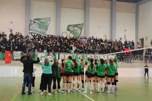 Θύρα 9: "Χαλάλι σας ο τελικός, χαρείτε τον σε πεθαμένες κερκίδες"