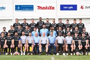 "Μια καρδιά που χτυπά για τη Λύση, για τους προγόνους μας"