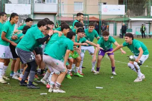 (Βίντεο/Φώτος) Ομόνοια Κ17: Τα πανηγύρια των πρωταθλητών