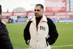 “Να ξέρουν ότι δεν είναι εύκολο να τα βάλουν με τον Σταύρο Δημοσθένους”