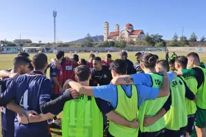 Παρελθόν ο αρχηγός