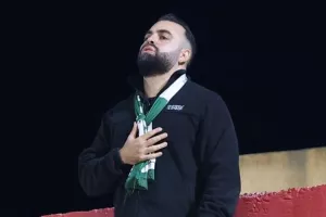 "Αυτός ηγήθηκε..."