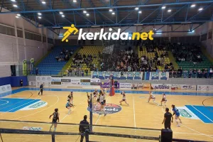 Εκεί...Θύρα 1