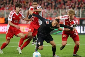 Το ημίχρονο της... χρονιάς στη Bundesliga!