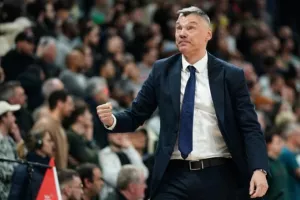 Γιασικεβίτσιους: «Στα playoff πρέπει να είμαστε πιο έξυπνοι»