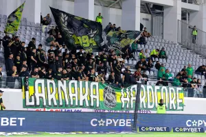 Πικράθηκε ο κόσμος