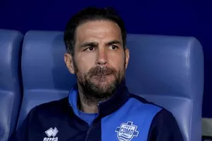 H Λειψία θέλει Φάμπρεγκας για τον πάγκο της