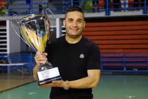 (ΦΩΤΟΣ) Οι πανηγυρισμοί και η απονομή στην ΑΕΛ 