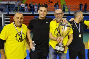 (ΦΩΤΟΣ) Οι πανηγυρισμοί και η απονομή στην ΑΕΛ 