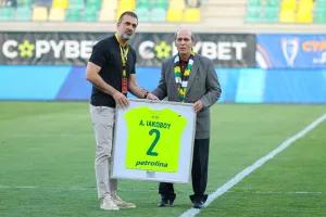 Τιμές...από ΑΕΚ