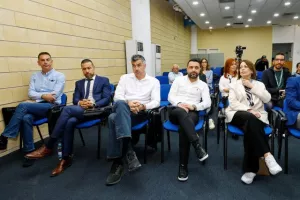 (Φώτος) ΕΚΟ C.I.A.M.: «Στήριγμα μας οι χορηγοί μας»... 