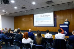 (Φώτος) ΕΚΟ C.I.A.M.: «Στήριγμα μας οι χορηγοί μας»... 