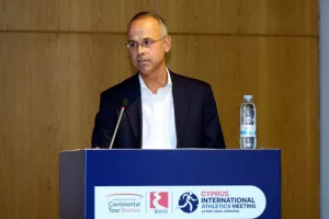 (Φώτος) ΕΚΟ C.I.A.M.: «Στήριγμα μας οι χορηγοί μας»... 