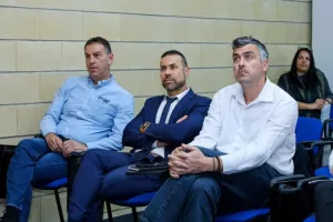 (Φώτος) ΕΚΟ C.I.A.M.: «Στήριγμα μας οι χορηγοί μας»... 