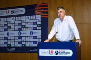(Φώτος) ΕΚΟ C.I.A.M.: «Στήριγμα μας οι χορηγοί μας»... 