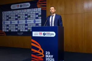 (Φώτος) ΕΚΟ C.I.A.M.: «Στήριγμα μας οι χορηγοί μας»... 